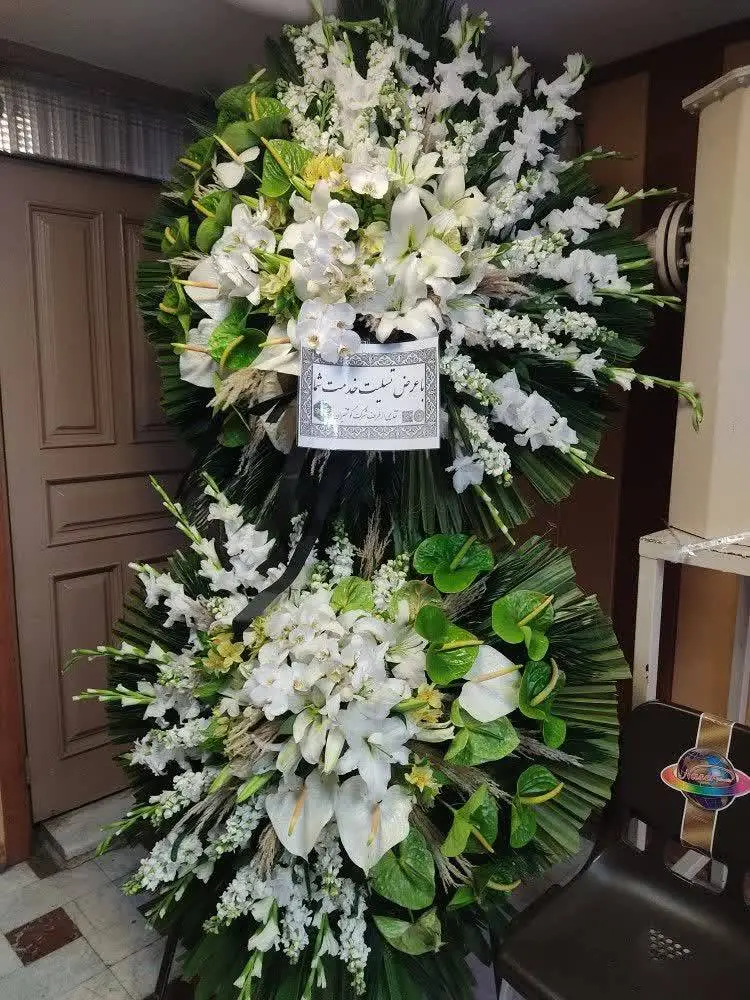 از رسم و رسومات تا انتخاب بهترین تاج گل های ترحیم